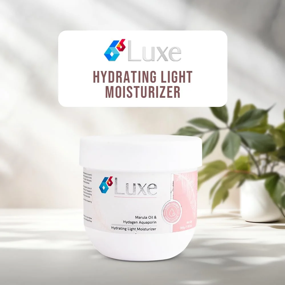 Hydrating Light Moisturizer view 2